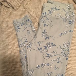 LuLaRoe leggings
